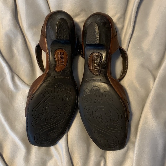 Born womens size 9.5 brown leather cut outs ankle strap kitten heel Mary Jane - Picture 7 of 10